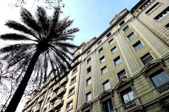 Rent Top Diagonal-aribau 3* Barcelona