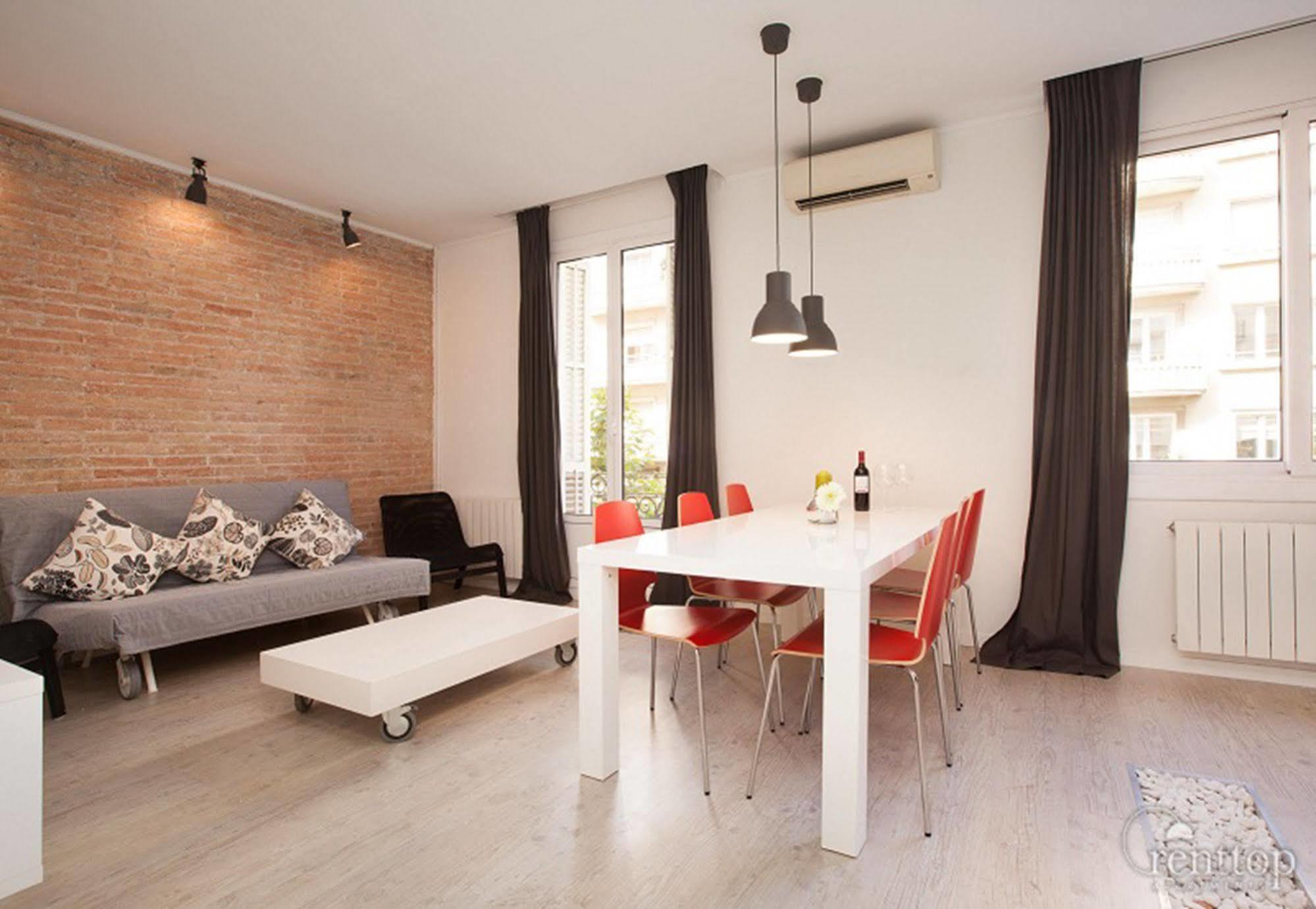 Rent Top Diagonal-aribau