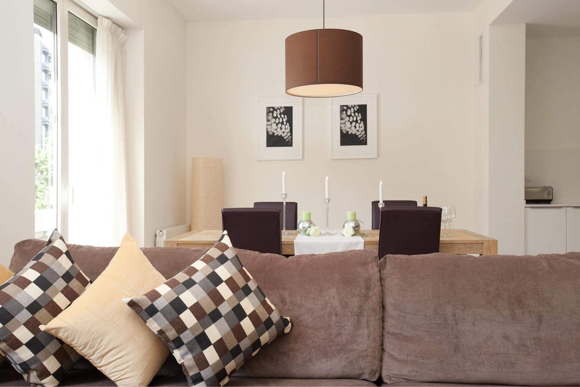 Rent Top Diagonal-aribau Hotel Barcelona