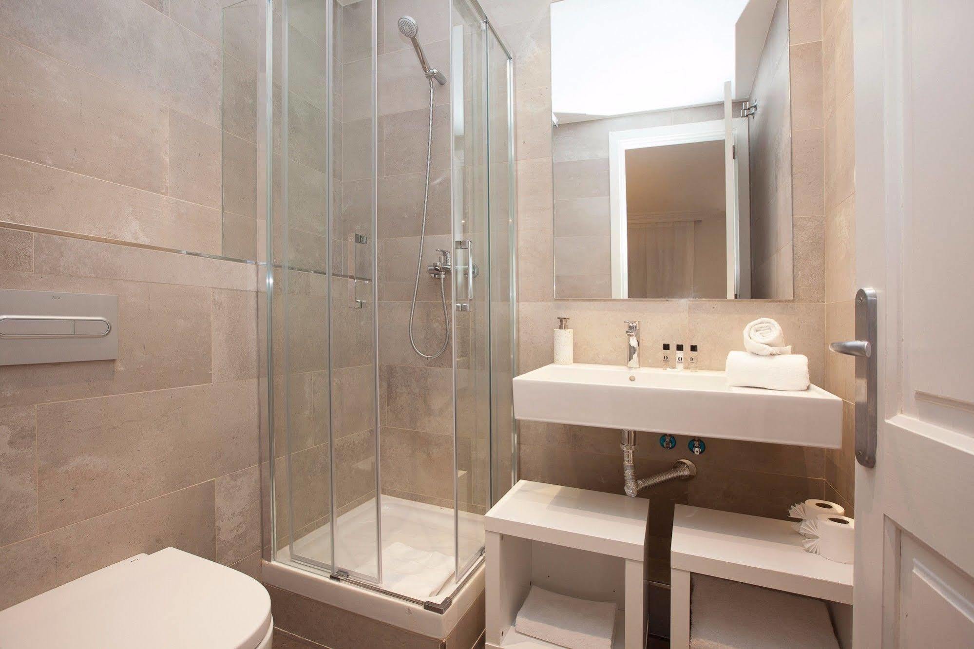 Hotel Rent Top Diagonal-aribau 3*