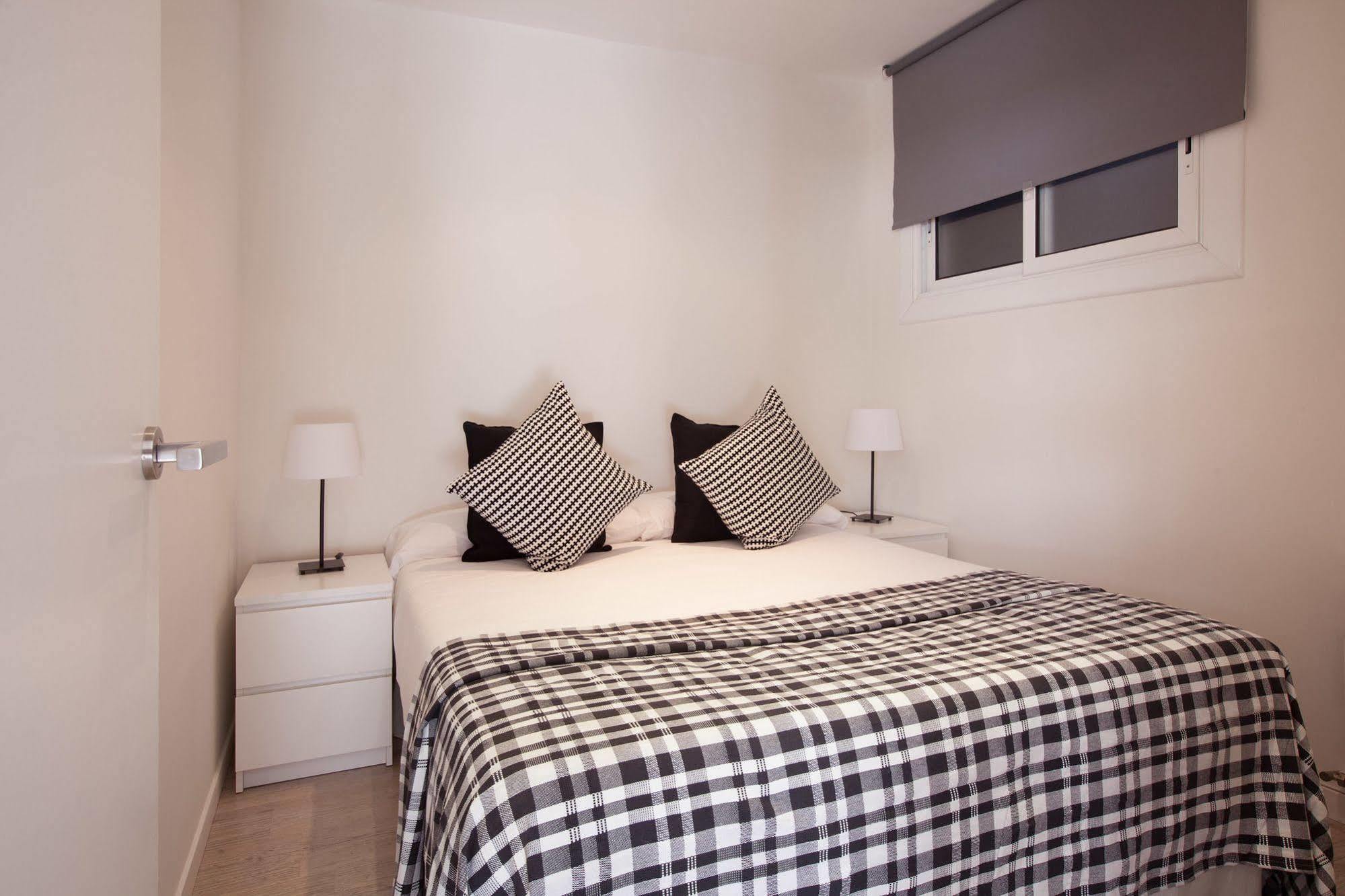 Hotel Rent Top Diagonal-aribau 3*